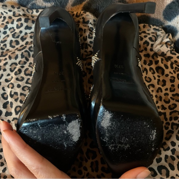 Yves Saint Laurent Black Star Studded Pumps - Picture 5 of 8